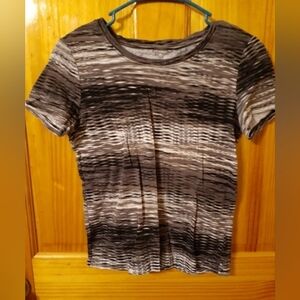 Gloria Vanderbilt striped midriff it's a mid rise there also looks like boxes to